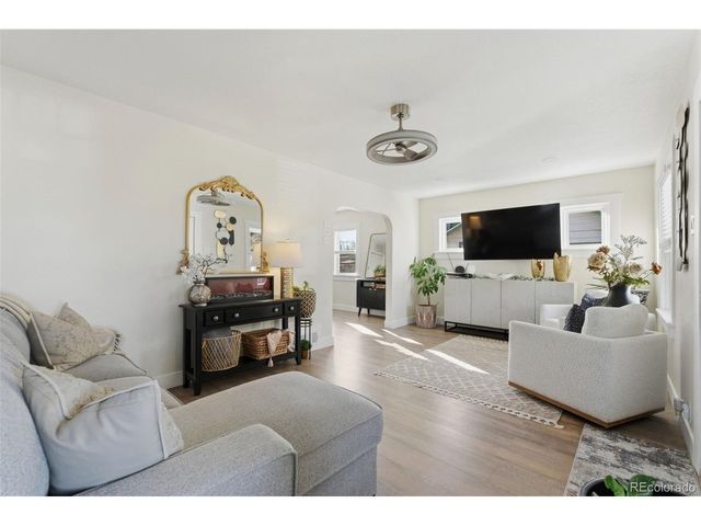 1960 S Franklin St, Denver, CO 80210