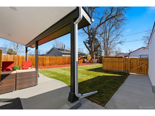 1960 S Franklin St, Denver, CO 80210