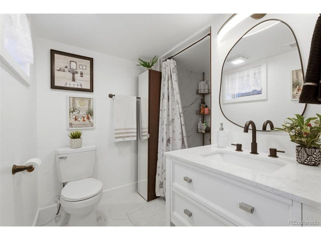 1960 S Franklin St, Denver, CO 80210