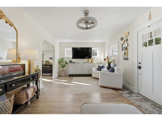 1960 S Franklin St, Denver, CO 80210