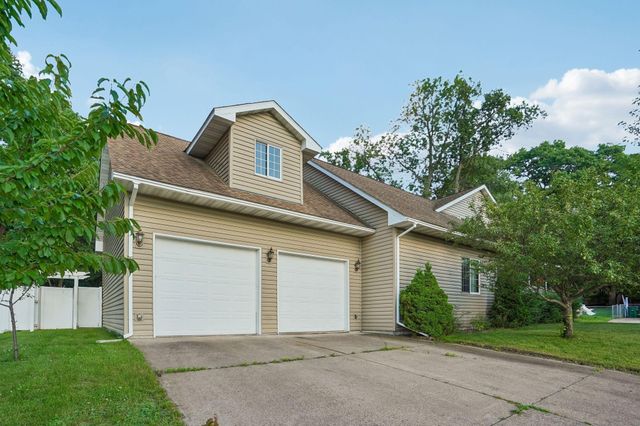 12055 Elm Street, Zimmerman, MN 55398