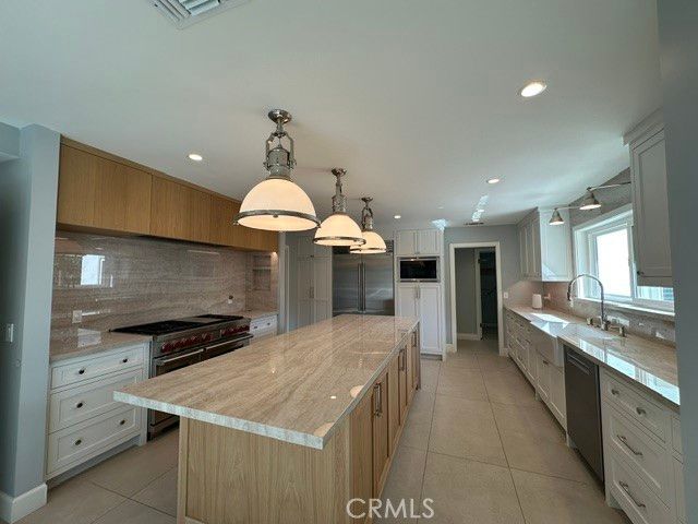 1635 Larkfield, Westlake Village, CA 91362