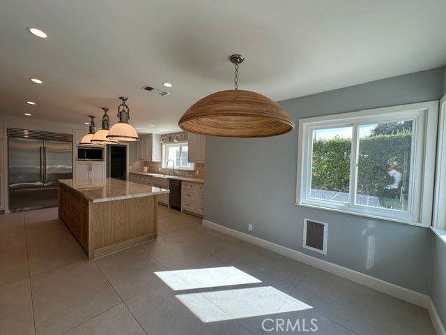 1635 Larkfield, Westlake Village, CA 91362