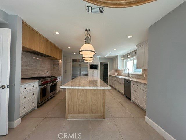1635 Larkfield, Westlake Village, CA 91362