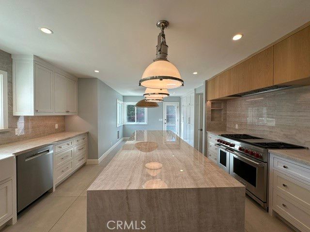 1635 Larkfield, Westlake Village, CA 91362