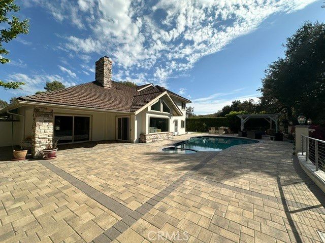 1635 Larkfield, Westlake Village, CA 91362