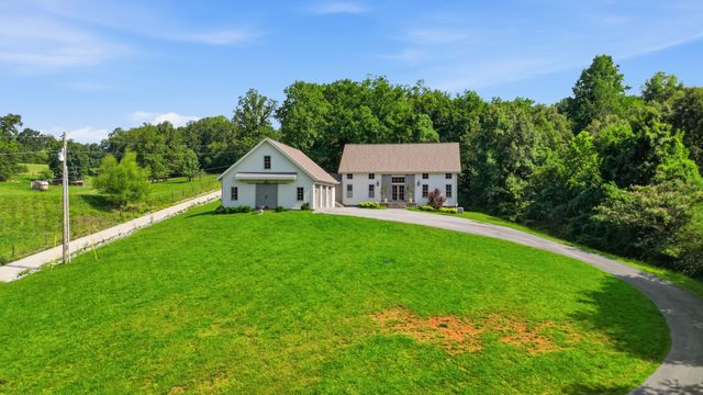 712 Highway 48, S, Dickson, TN 37055
