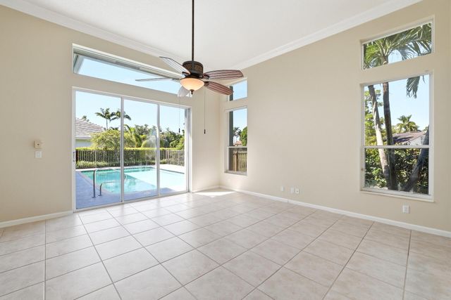 533 Cypress Green Circle, Wellington, FL 33414