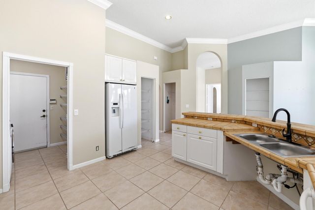 533 Cypress Green Circle, Wellington, FL 33414