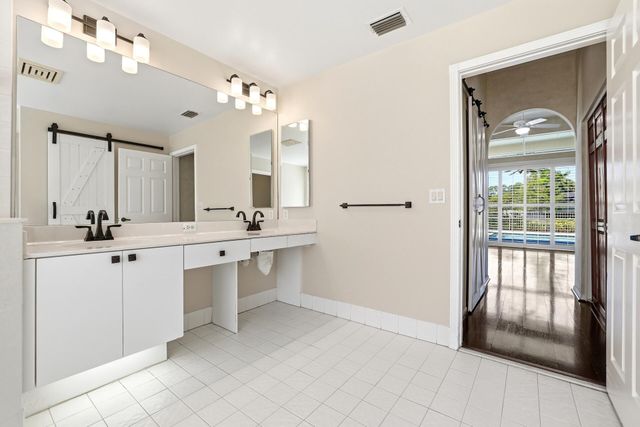 533 Cypress Green Circle, Wellington, FL 33414