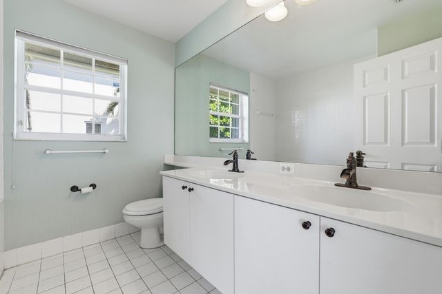 533 Cypress Green Circle, Wellington, FL 33414