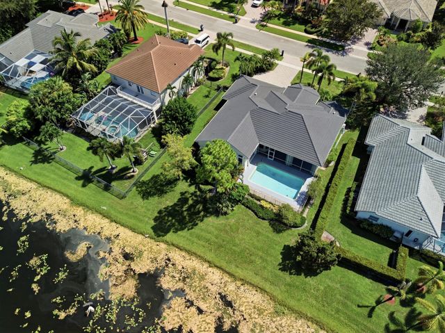 533 Cypress Green Circle, Wellington, FL 33414
