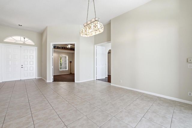 533 Cypress Green Circle, Wellington, FL 33414