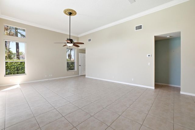 533 Cypress Green Circle, Wellington, FL 33414