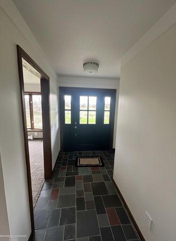 6760 Hunters Creek Road, Imlay City, MI 48444