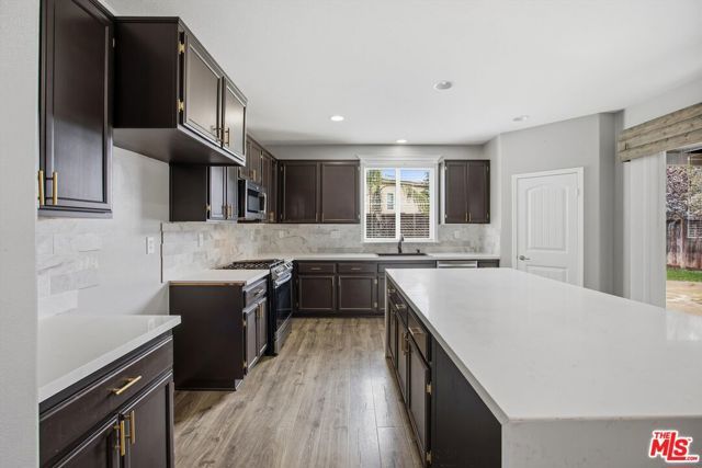 410 Cantata Avenue, Hemet, CA 92545