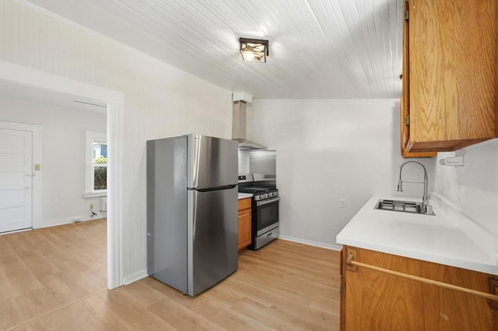 Image 21 of property listing at 338 Garretson Avenue, Rodeo, CA 94572