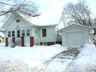 706 N Grand Avenue, Charles City, IA 50616