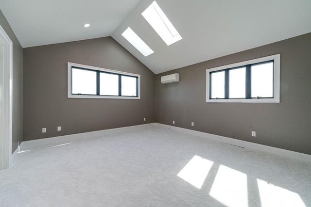 W1461 Maureen COURT, Lake Geneva, WI 53147