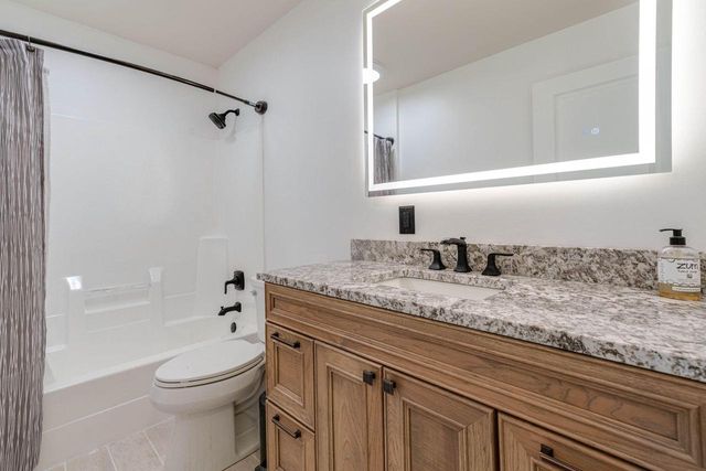 W1461 Maureen COURT, Lake Geneva, WI 53147