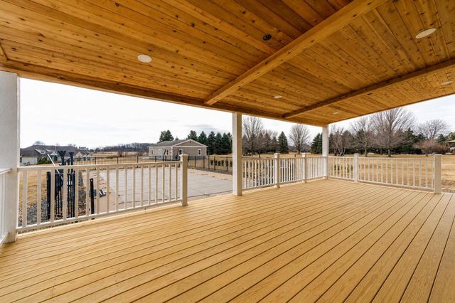 W1461 Maureen COURT, Lake Geneva, WI 53147