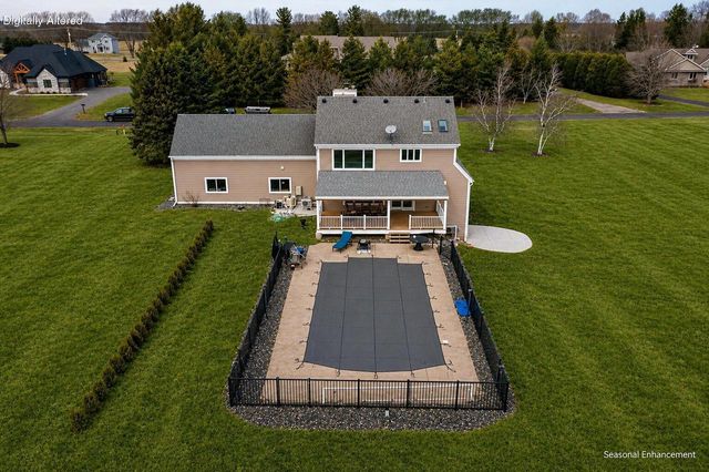 W1461 Maureen COURT, Lake Geneva, WI 53147
