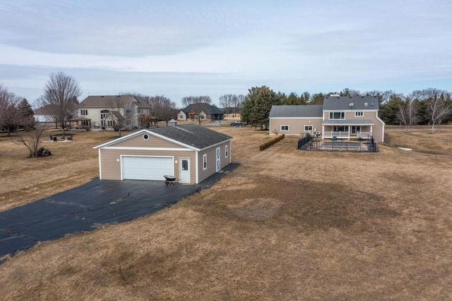 W1461 Maureen COURT, Lake Geneva, WI 53147