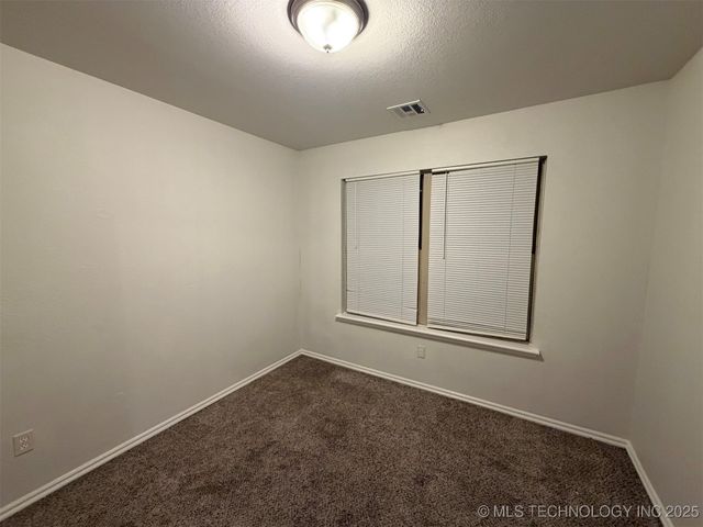 12272 S 268th East Avenue, Coweta, OK 74429