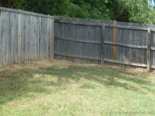 12272 S 268th East Avenue, Coweta, OK 74429