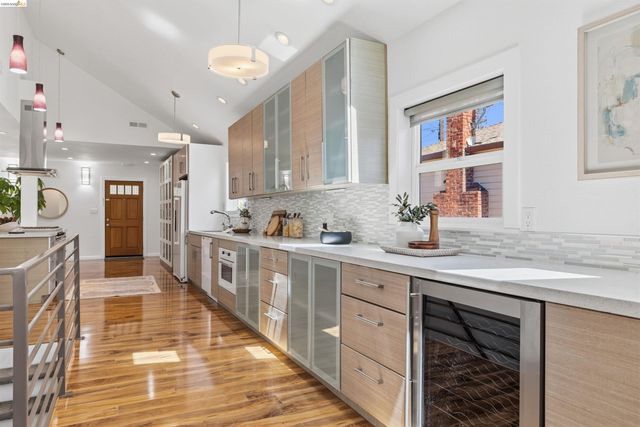 4507 Tulip Ave, Oakland, CA 94619