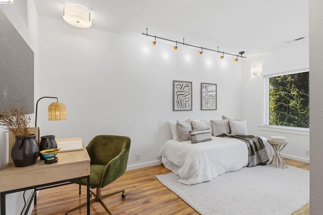 4507 Tulip Ave, Oakland, CA 94619