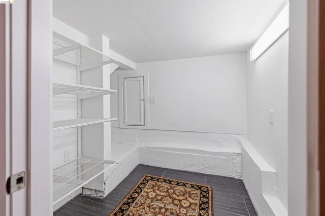4507 Tulip Ave, Oakland, CA 94619