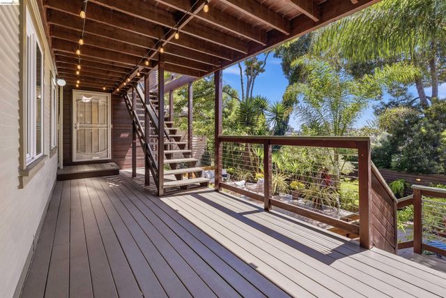 4507 Tulip Ave, Oakland, CA 94619