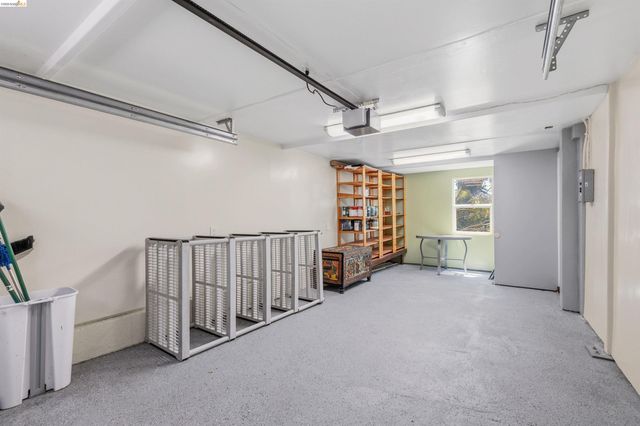 4507 Tulip Ave, Oakland, CA 94619