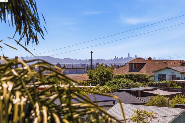 4507 Tulip Ave, Oakland, CA 94619