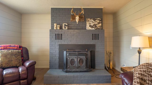 1502 County Road 1210, Willow Springs, MO 65793