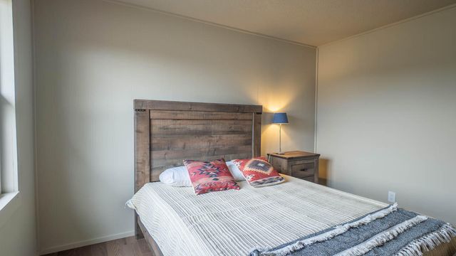 1502 County Road 1210, Willow Springs, MO 65793