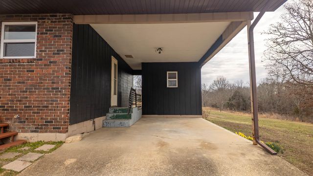 1502 County Road 1210, Willow Springs, MO 65793