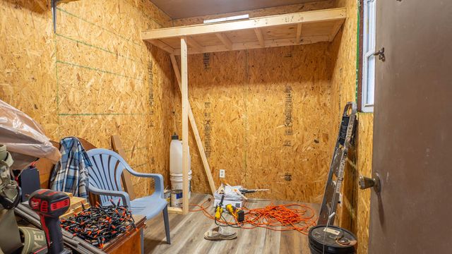 1502 County Road 1210, Willow Springs, MO 65793