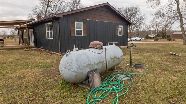 1502 County Road 1210, Willow Springs, MO 65793