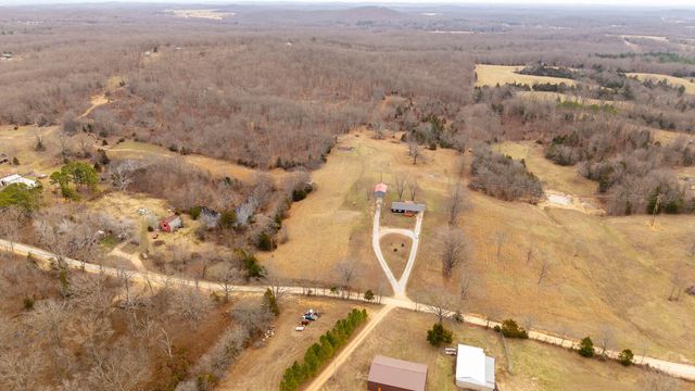 1502 County Road 1210, Willow Springs, MO 65793