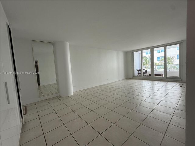 5005 Collins Ave 823, Miami Beach, FL 33140