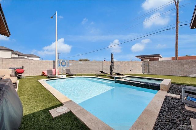 3410 Coppermine Avenue, Edinburg, TX 78539