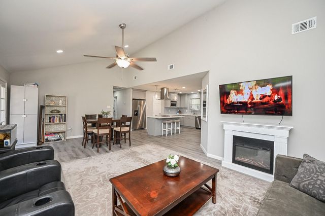 2122 Crosscoach Lane, Katy, TX 77449