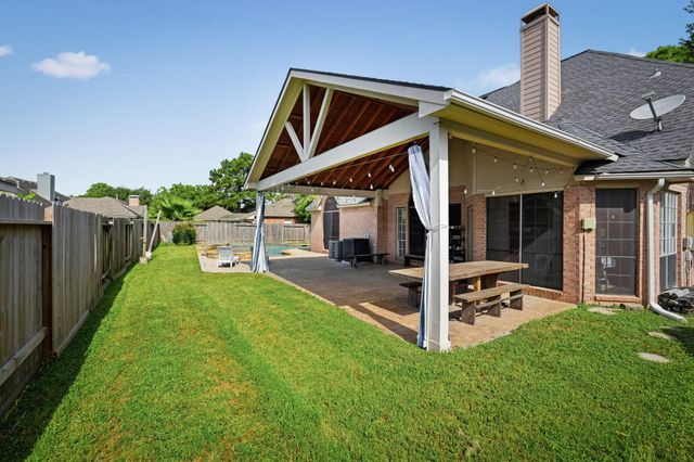 20731 Maple Village Drive, Cypress, TX 77433