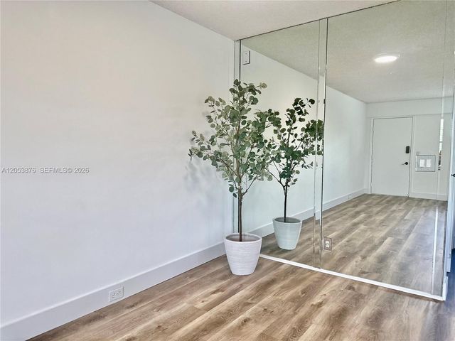 101 SW 132nd Way 413J, Pembroke Pines, FL 33027