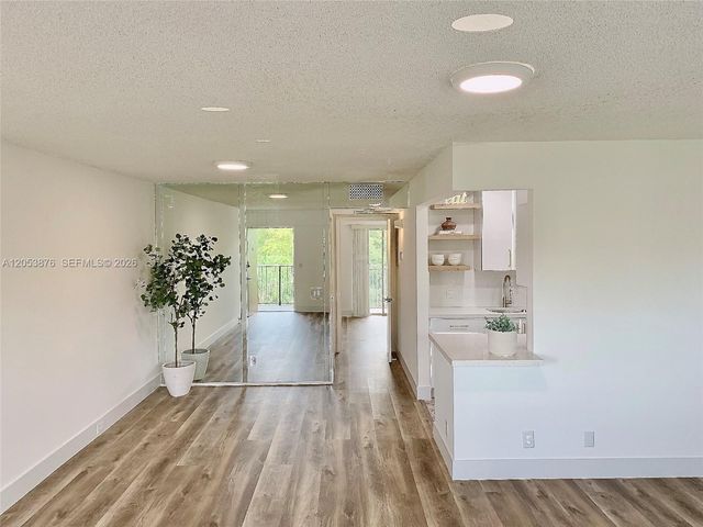 101 SW 132nd Way 413J, Pembroke Pines, FL 33027