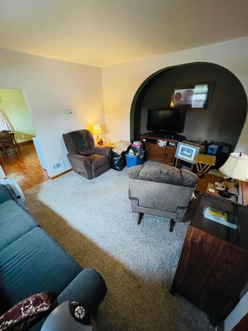 233 S WISCONSIN STREET, Pulaski, WI 54162