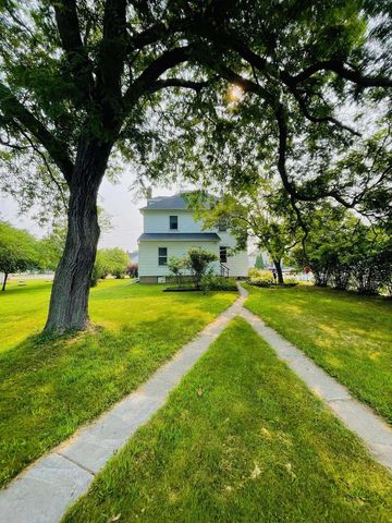 233 S WISCONSIN STREET, Pulaski, WI 54162