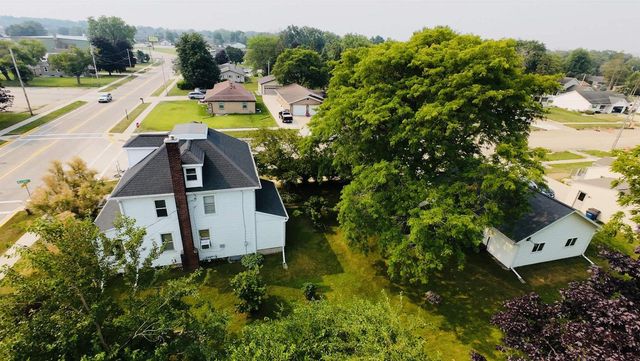 233 S WISCONSIN STREET, Pulaski, WI 54162